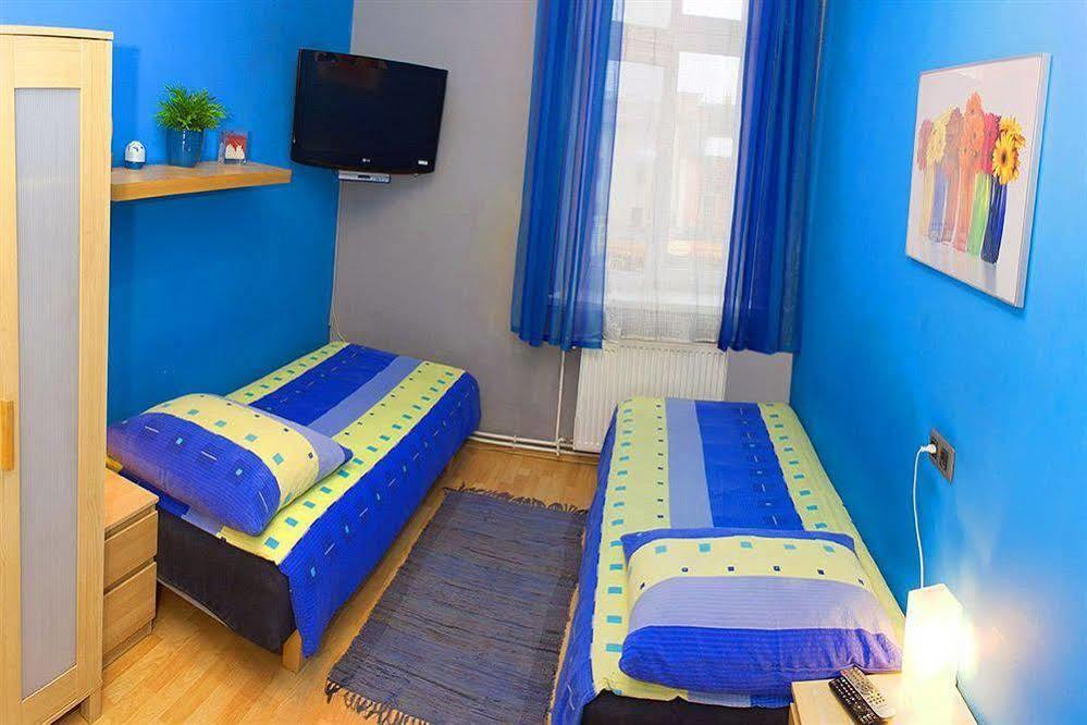 Rainbow Apartments 3 Krakow Exterior photo